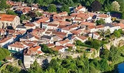 聊城回乡建别墅为什么一定要选专业乡墅公司